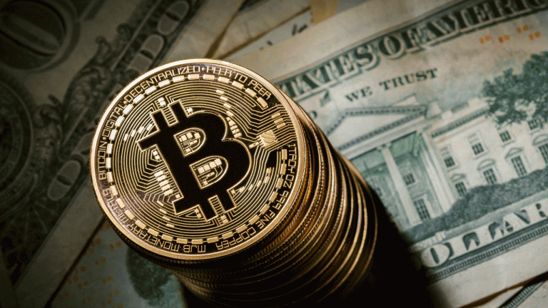 Минфин намерен запретить продажу биткойнов частным лицам