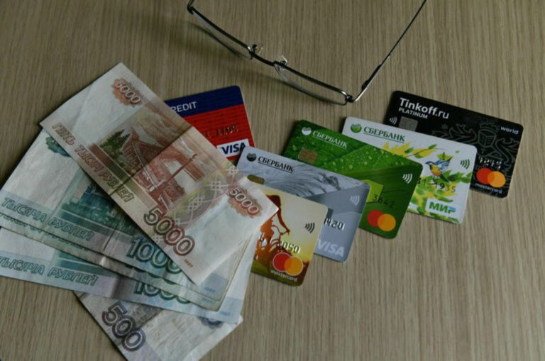 Россиянам планируют запретить играть в долг