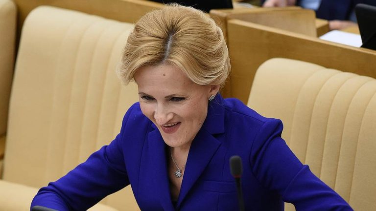 Ирина Яровая попросит провести рейды против нелегальных казино в регионах