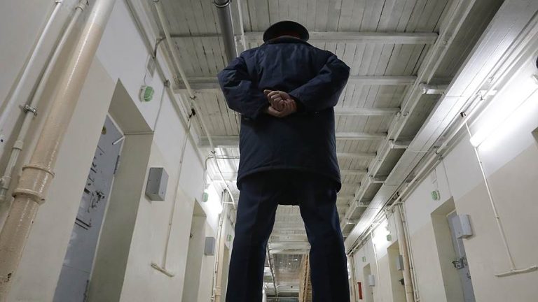 Бывший ставропольский следователь остался в московском СИЗО