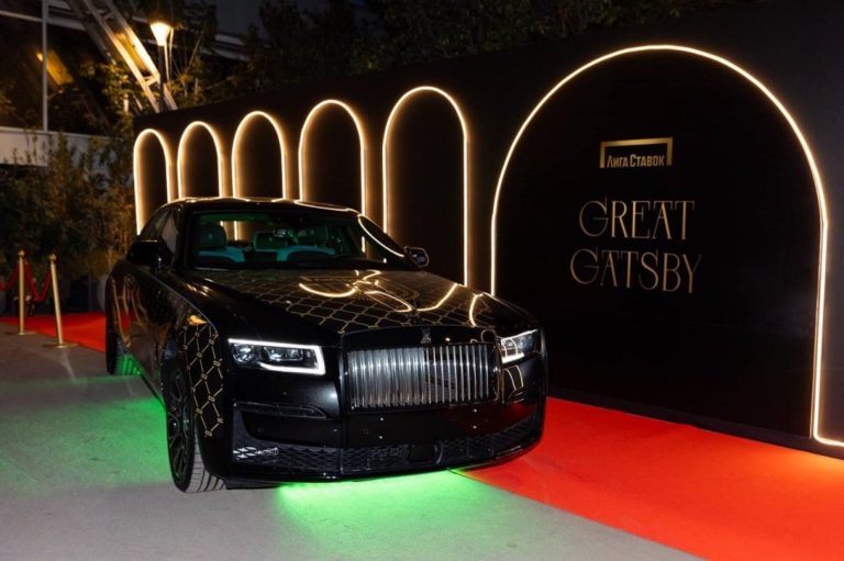 «Лига Ставок» разыграла Rolls-Royce Ghost в финале ЛотеRRеи