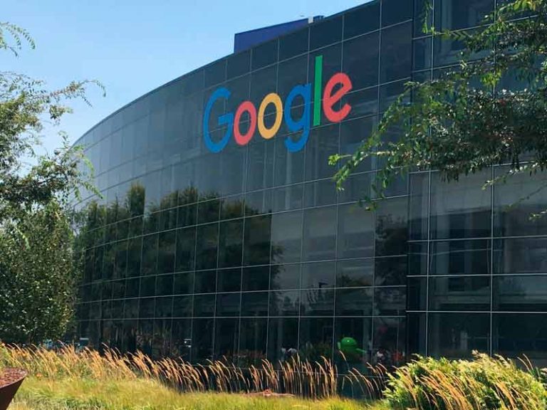 Минцифры требует у Apple и Google изъять приложения нелегалов