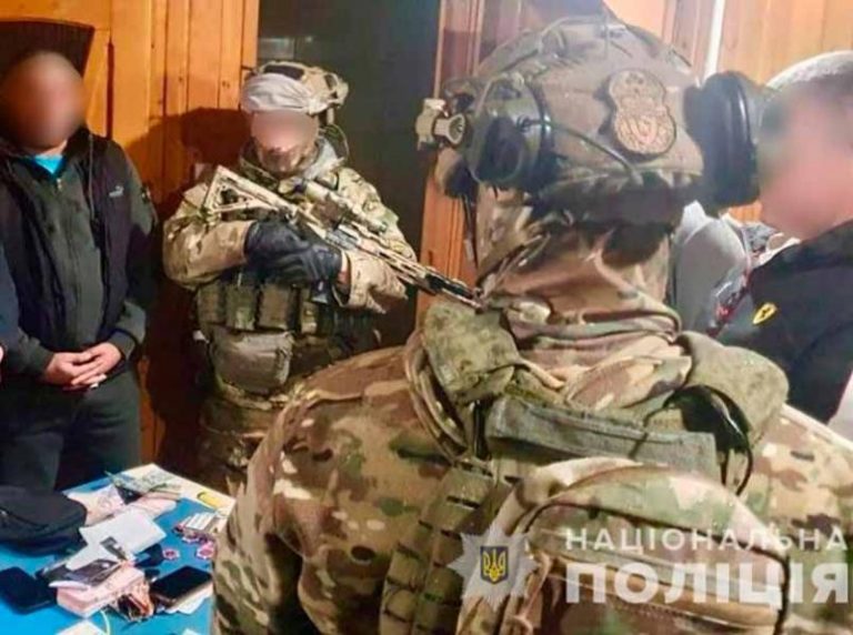 Закарпатская полиция накрыла подпольное казино в небольшом селе