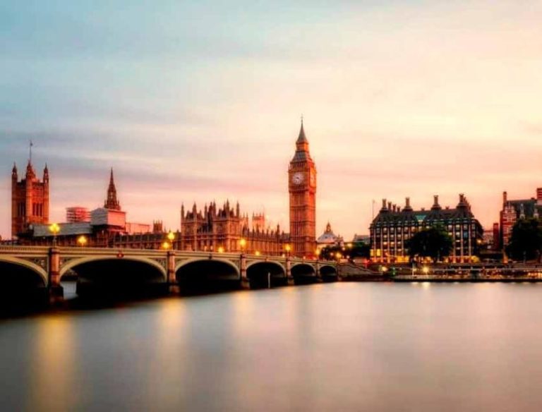В Британии игорные компании обяжут платить новый сбор