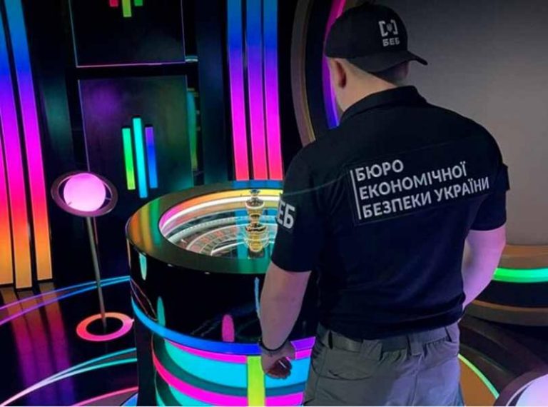 C настоящими крупье и рулеткой: БЭБ закрыло нелегальное онлайн-казино в столице