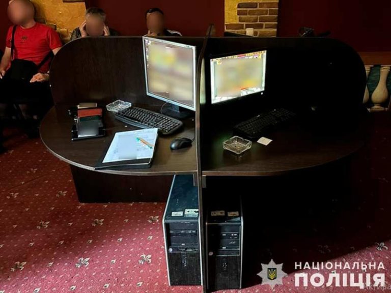 В Запорожье накрыли подпольный игровой зал «для своих»
