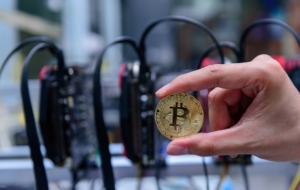 У майнеров биткоина образовывается проблемная задолженность на $4 млрд