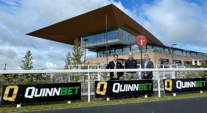 Оператор QuinnBet выбран партнером по ставкам на фестивале ирландских гиней в Таттерсолле