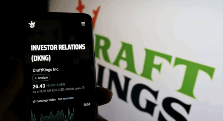 Прогноз DraftKings на 2026 год разочаровал, акции компании упали на 15%.
